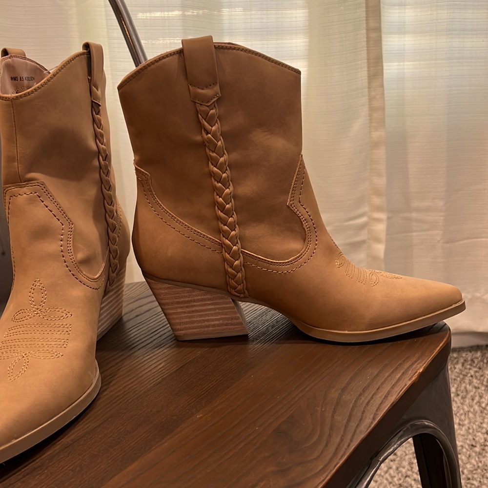 Dolce Vita boots